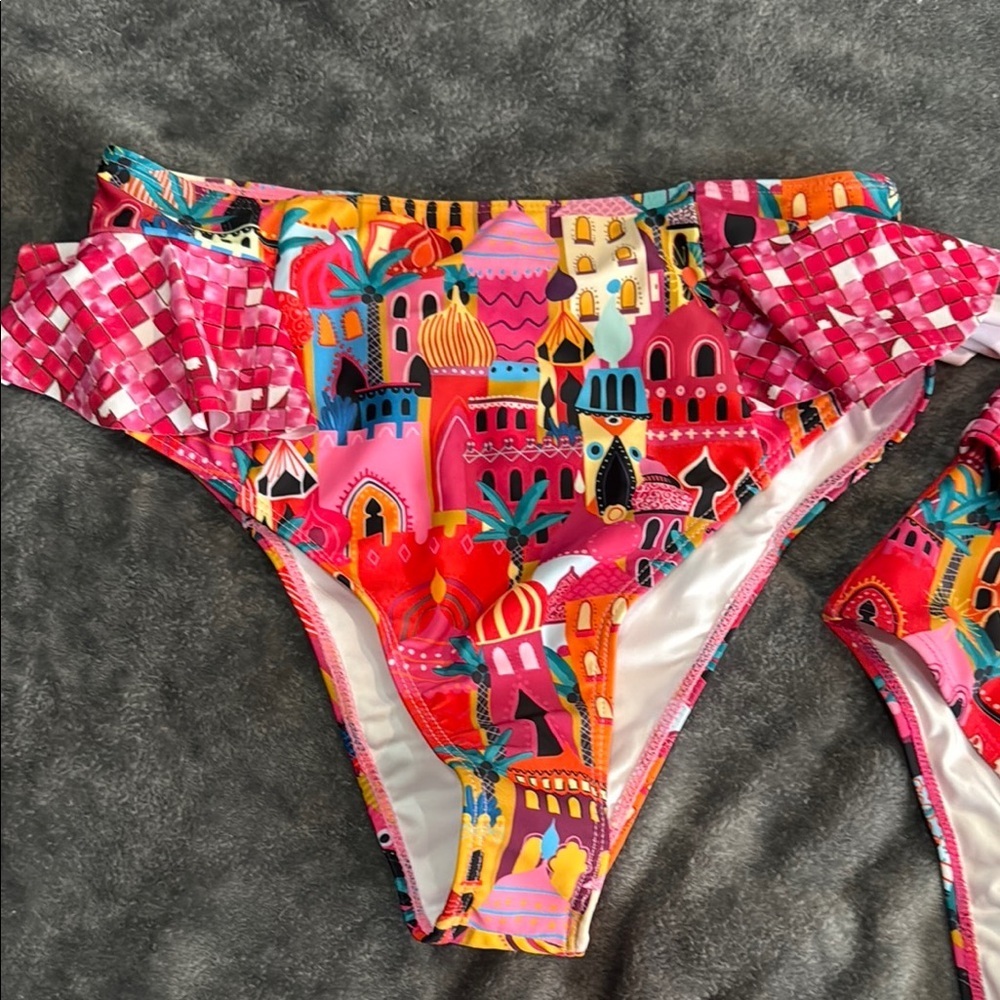Colorful Patterned Bikini Set - Picture 2 of 9